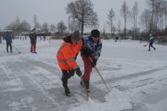 2010-01-10 Grote schoonmaak ijsbaan de Bewwerskaamp 13